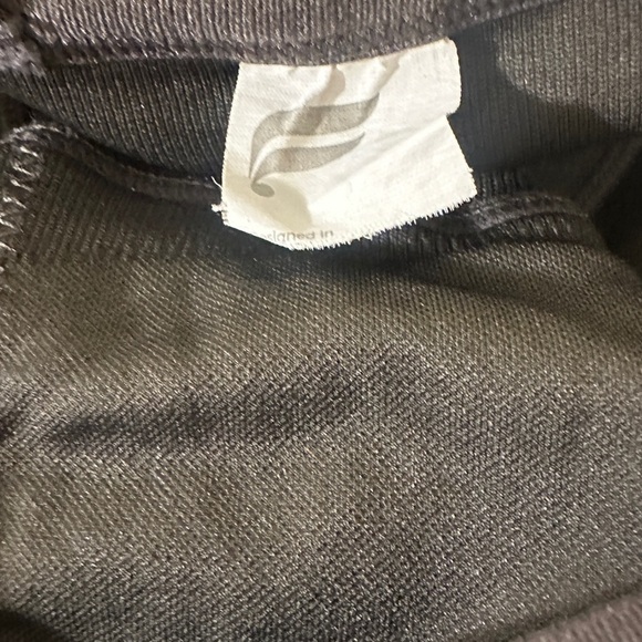 Fabletics low impact seamless strappy bra Khloe V3 Taupe Slate Small NWOT - Picture 4 of 5